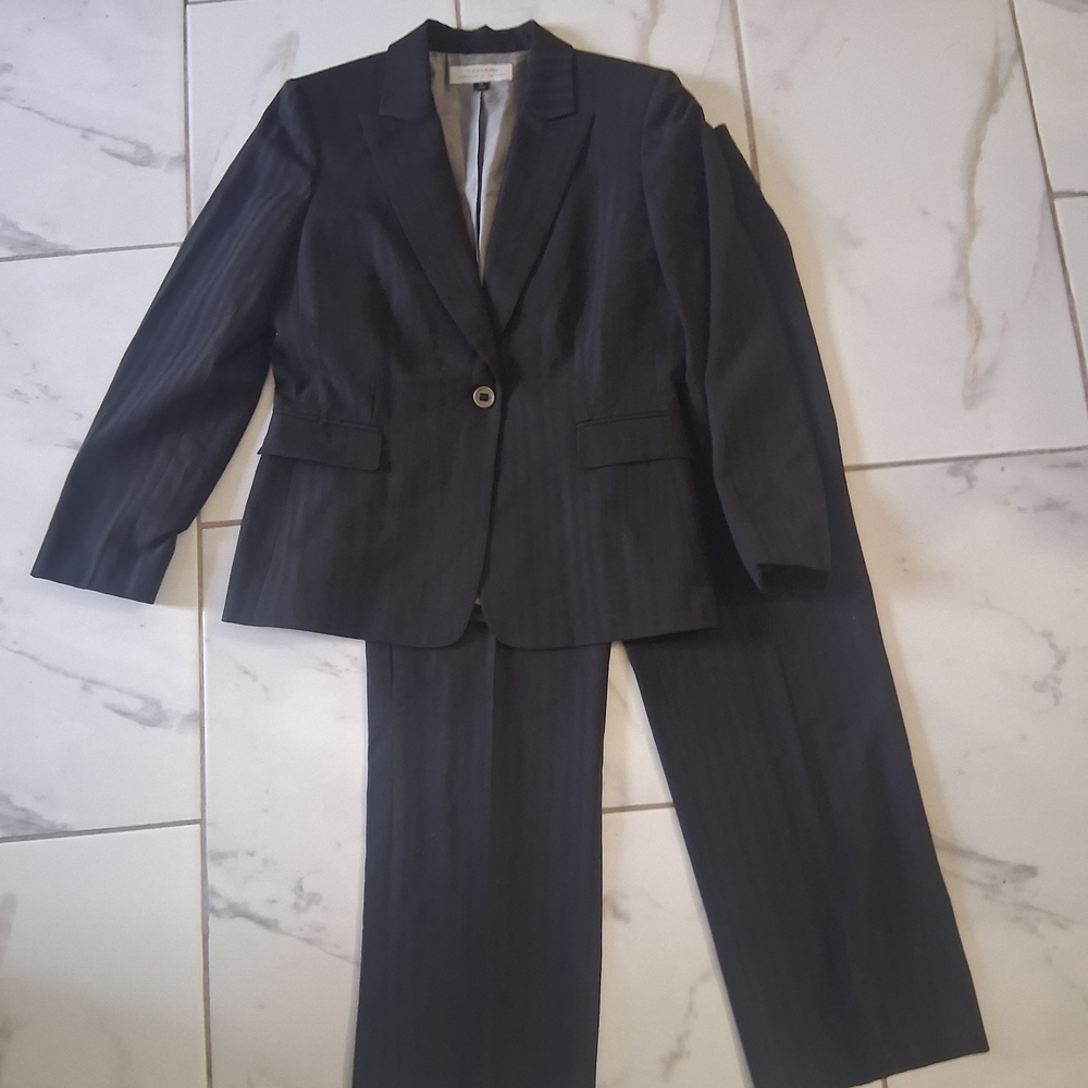 Sophisticated Women's Black Pinstripe Suit Jacket